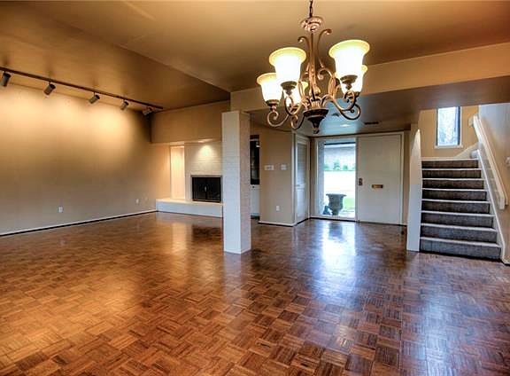 3rd image of 5040 Arborlawn Dr
