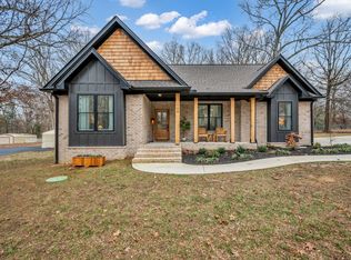 109 Brazzell Ave, Dickson, TN 37055