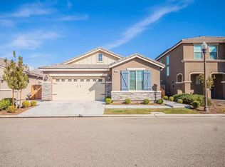 3439 Brimhall Ln, Clovis, CA 93619