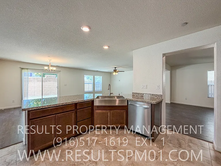 4329 Gentry Way — Photo 19