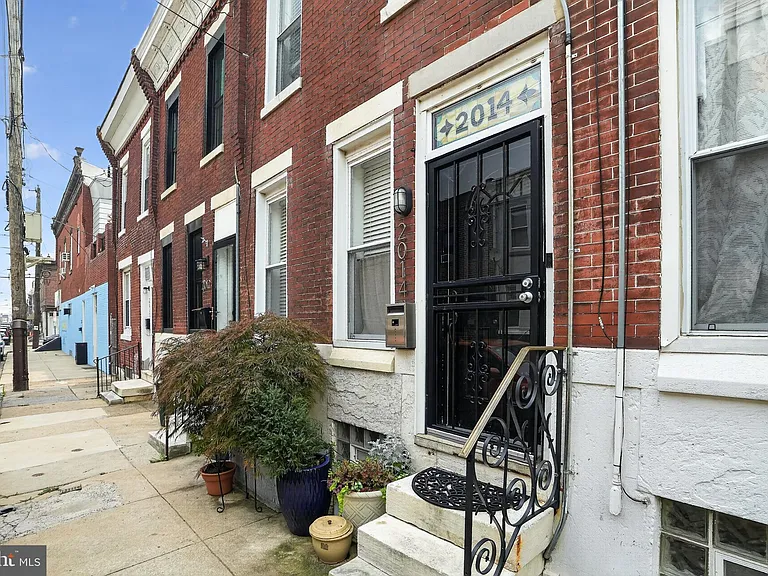 2014 McClellan St — Photo 1