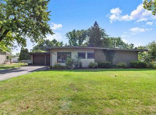 3527 Wenonah Ln, Fort Wayne, IN 46809