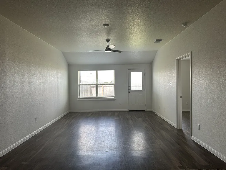 5903 Betty Lou Dr #B — Photo 1