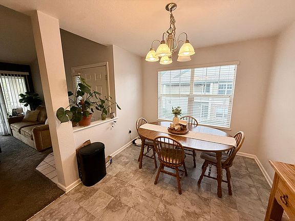 4th image of 5225 White Willow Dr #210