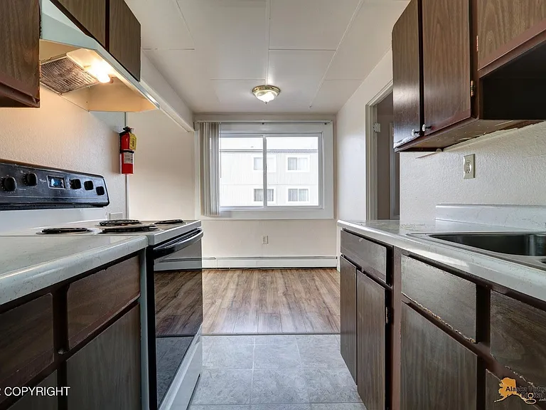 5215 E 26th Ave #6 — Photo 5