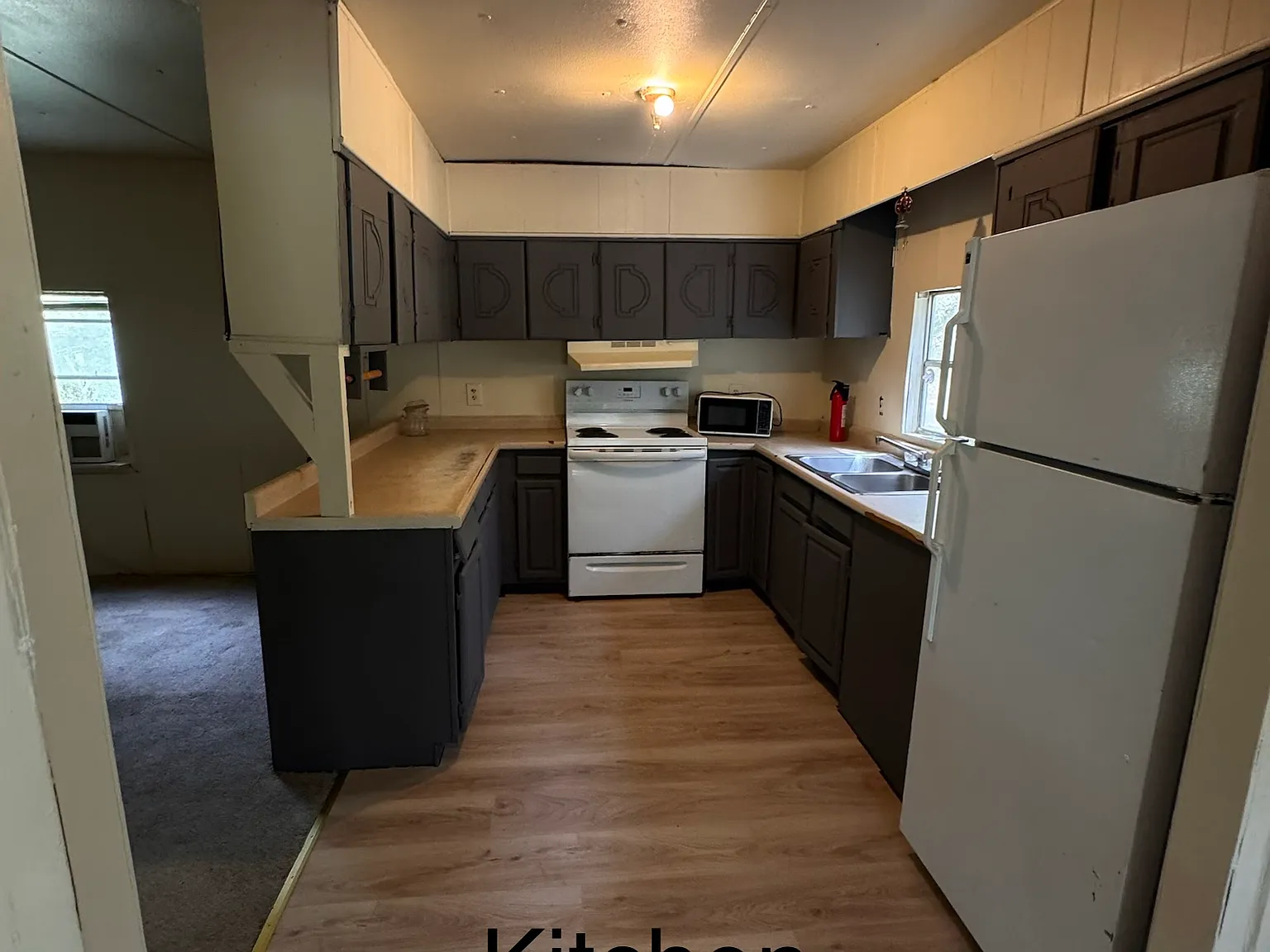 3 bed, 1380 sqft, $995 — Photo 3