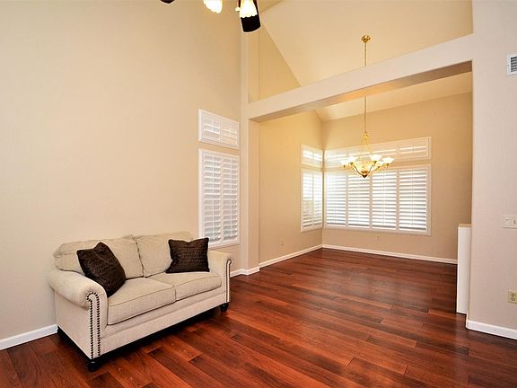 4th image of 8308 Fox Hound Cir