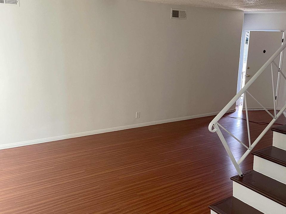 1st image of 1115 Highland Oaks Dr APT 16