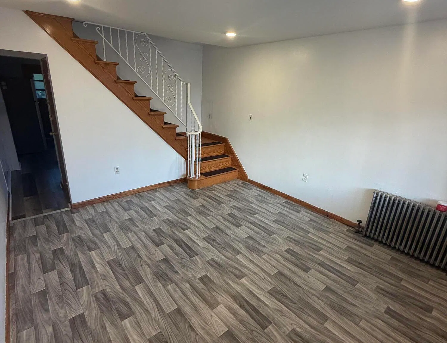 3 bed, 2.0 bath, 1064 sqft, $1,500 — Photo 3
