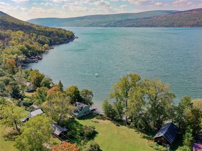 828 Green Cove Dr, Middlesex, NY, 14507