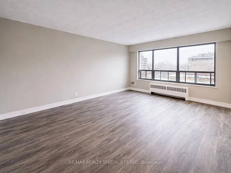 118 Tyndall Ave #505 — Photo 5
