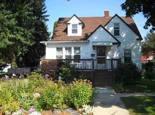 721 2nd St, Baraboo, WI 53913