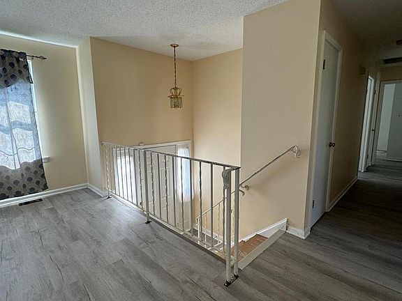5th image of 6204 Cipriano Rd