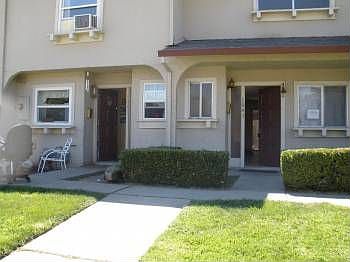1st image of 1043 Bellhurst Ave