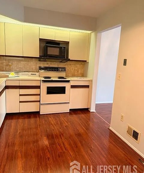 122F Concordia Cir — Photo 8