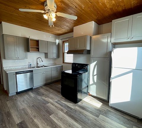 5th image of 5236 Nagel Ave
