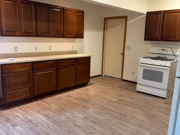 623 S 14th St, Sheboygan, WI 53081