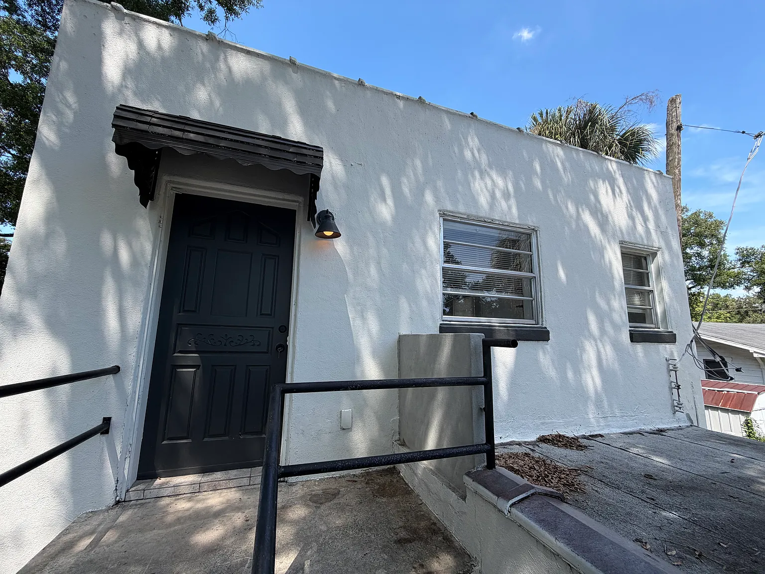 2 bed, 909 sqft, $1,995 — Photo 1