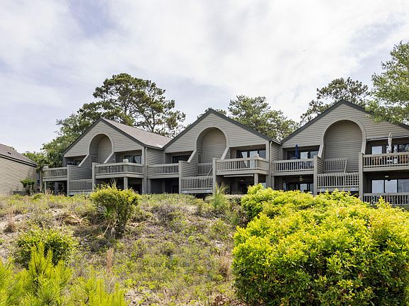 2nd image of 1355/1356 Pelican Watch Villas