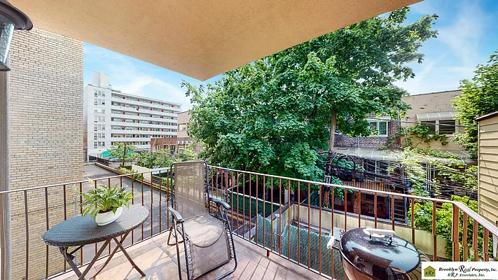 Sold by Brooklyn Real Property Inc | media 23