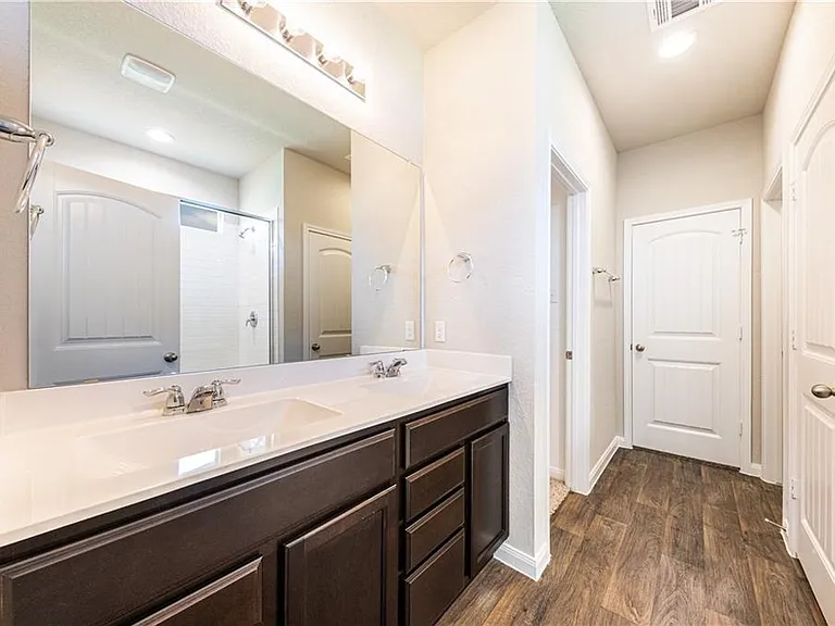 109 Jubilee Dr — Photo 10
