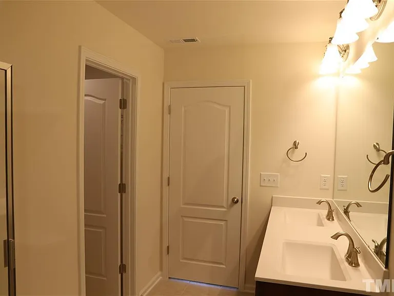 315 King Closer Dr #1 — Photo 37