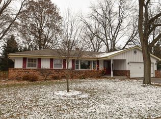 1005 Christopher Ct, Oconomowoc, WI 53066