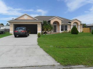 1049 SW Dubuque Ave, Port Saint Lucie, FL 34953