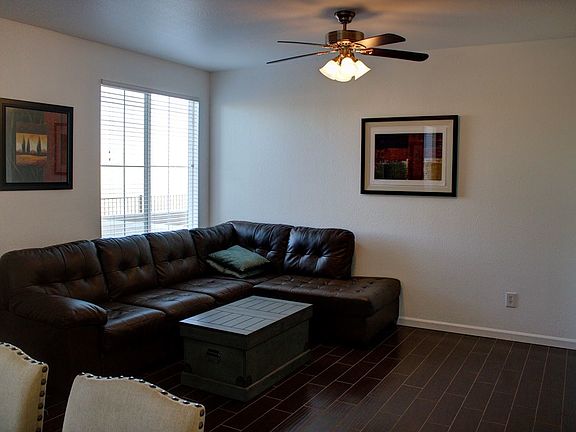 5th image of 904 Esplanade Cir