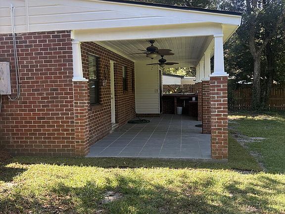 5th image of 700 Azalea Cir