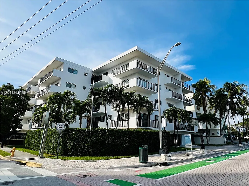 1900 Meridian Ave #306