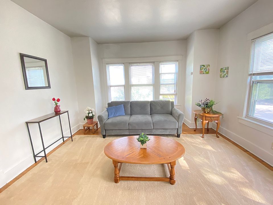 1st image of 22 Grand Blvd APT 2