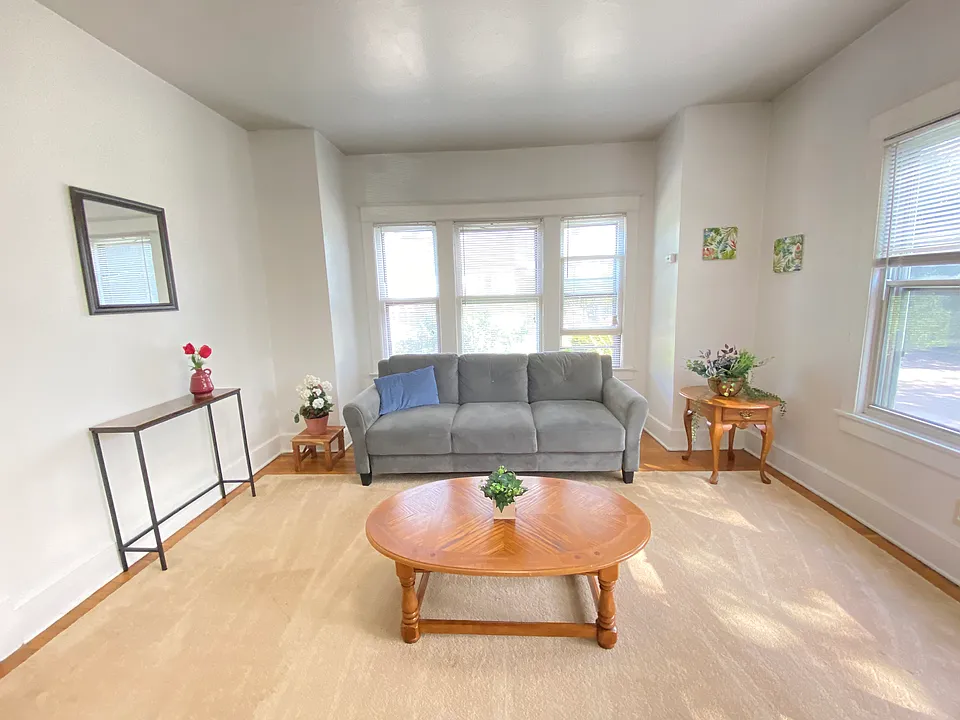 22 Grand Blvd #2