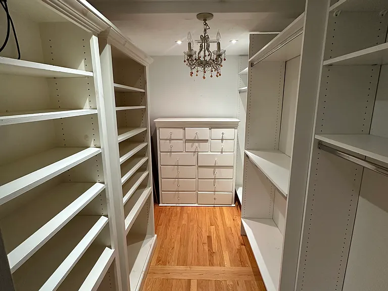 Master - Closet