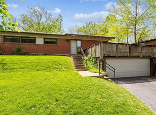 715 Culloden Rd, Saint Louis, MO 63122