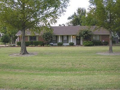 1st image of 120 Ramblewood Dr