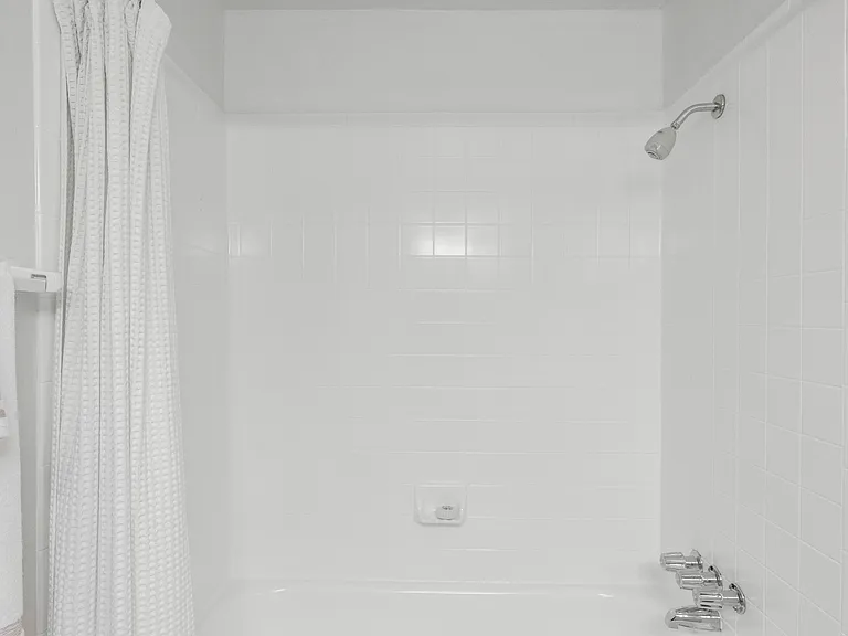 Metropolitan Marlton — Photo 18