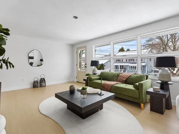 18 Lothrop St, Saugus, MA 01906