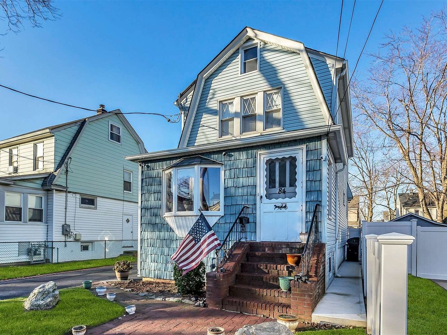 84 Cambridge Street, Valley Stream, NY 11581 Zillow