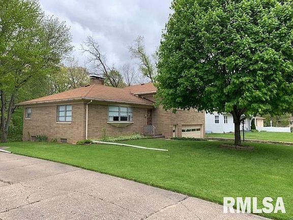 2nd image of 2621 5th Street Ct