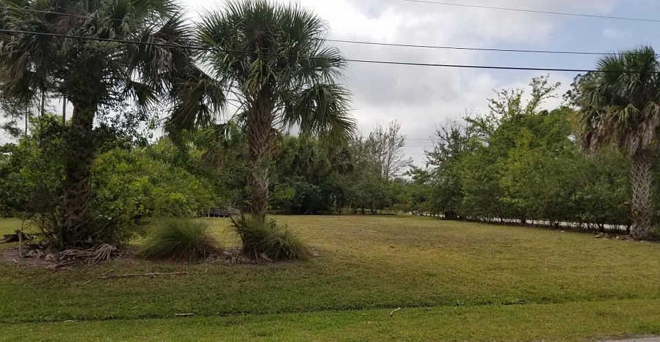 1st image of 163 SW Milburn Cir