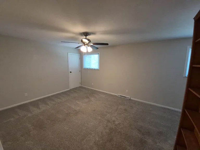 6386 Taylor Rd — Photo 11