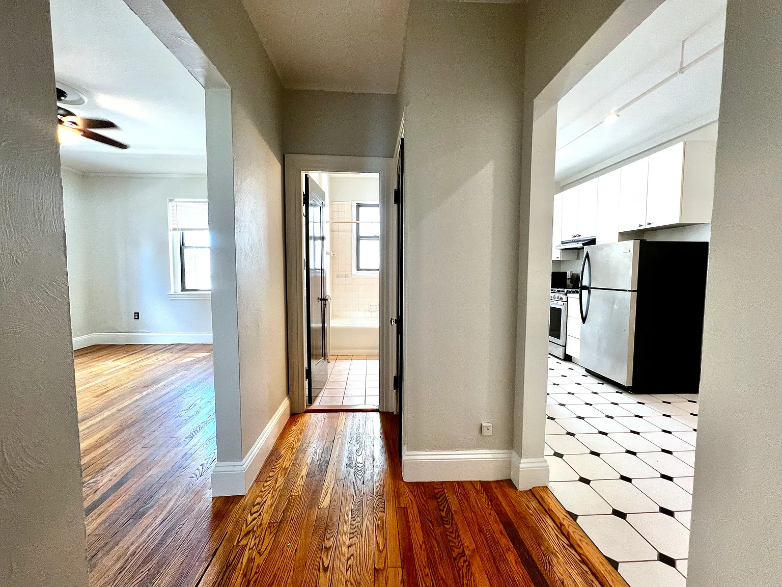 1 bed, 580 sqft, $2,500 — Photo 4