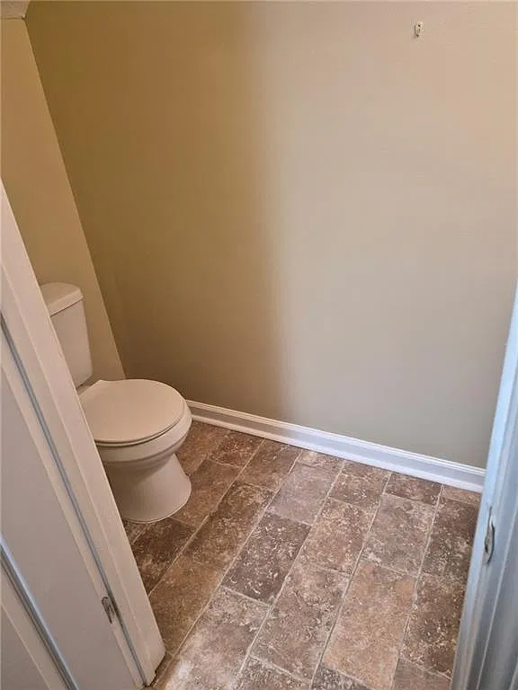 2 bed, 2.5 bath, 1350 sqft, $1,450 — Photo 3