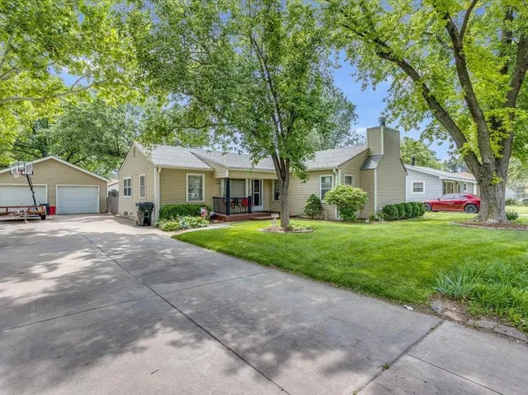 140 N Sabin St, Wichita, KS 67212