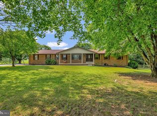 61 Honeysuckle Ln, Owings, MD 20736