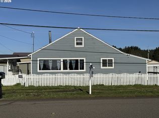 1010 N Lake Rd, Lakeside, OR 97449