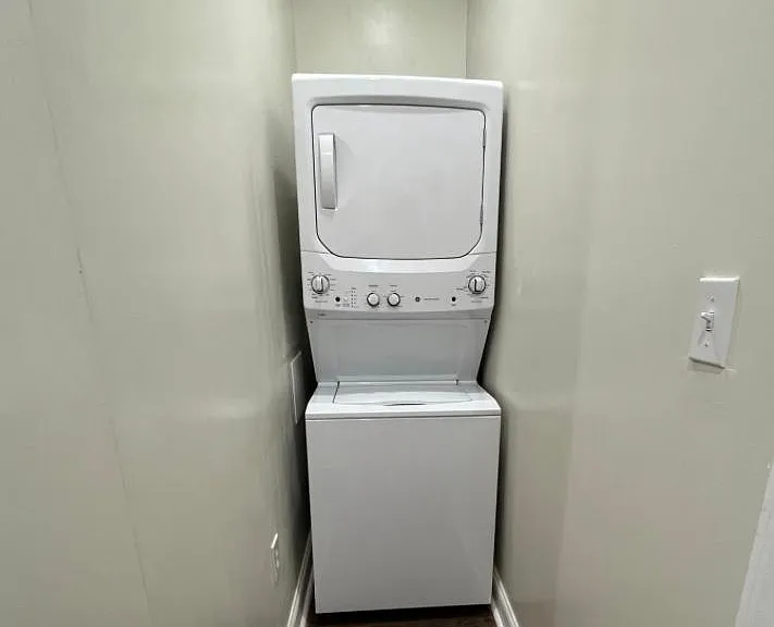 1525 E Moyamensing Ave #2 — Photo 7
