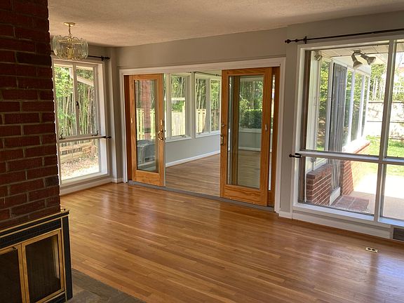 2nd image of 6025 Cheshire Dr