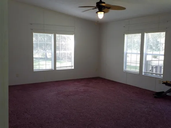 8550 SW 85th St, Trenton, FL 32693